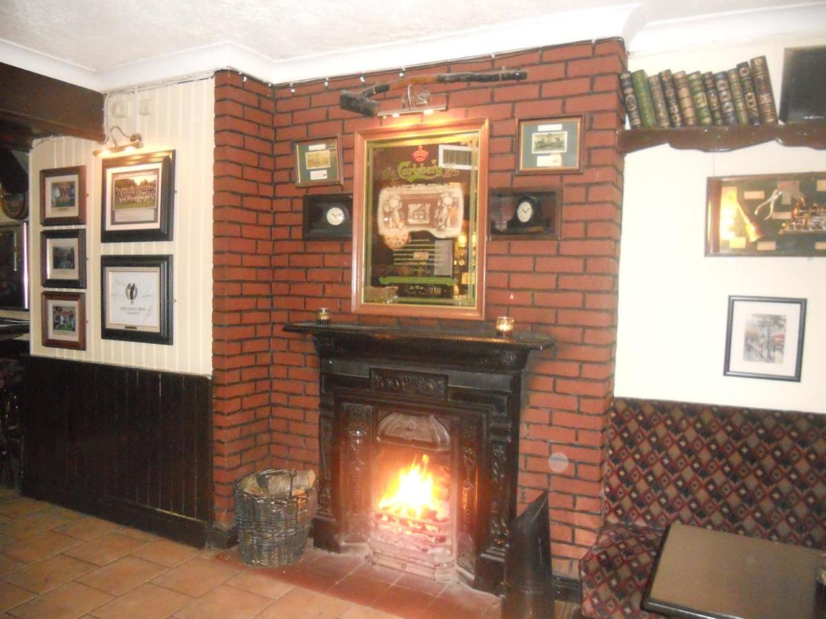 Leitrim Inn Carrick on Shannon Eksteriør billede