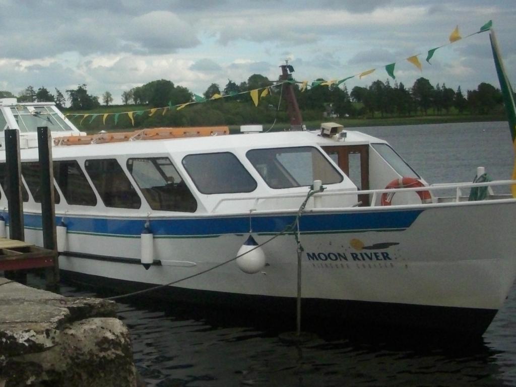 Leitrim Inn Carrick on Shannon Eksteriør billede