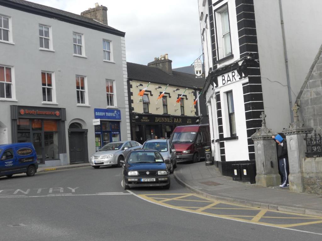 Leitrim Inn Carrick on Shannon Eksteriør billede