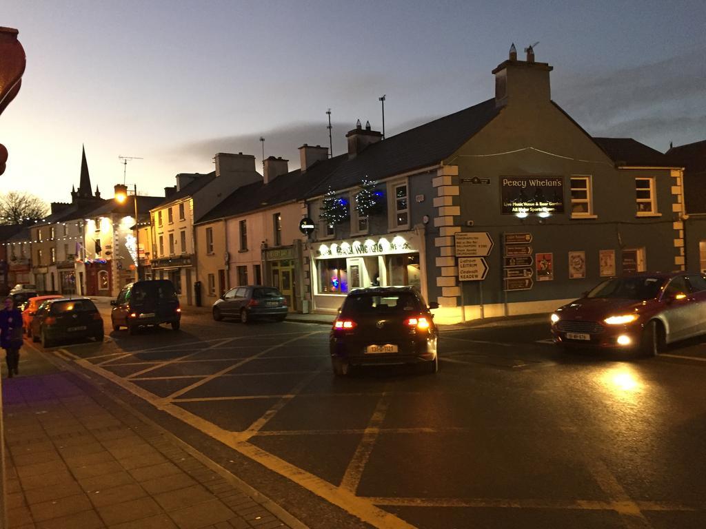 Leitrim Inn Carrick on Shannon Eksteriør billede