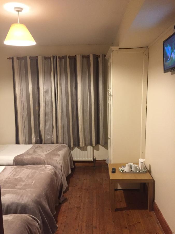 Leitrim Inn Carrick on Shannon Eksteriør billede